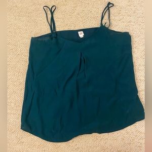 Gap Emerald going out top flowy